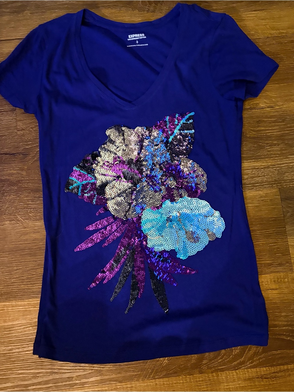 Express Women’s Royal Blue Sequin Floral V-Neck Tee - small
